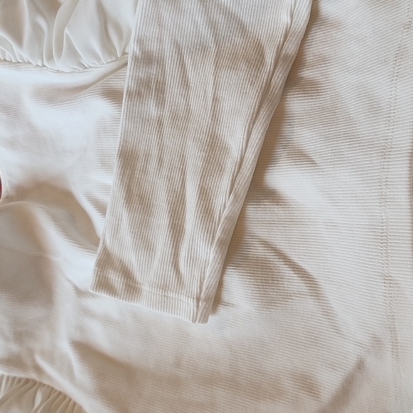 NWT Zara Ballon Sleeve Cropped Blouse, Size M - Picture 7 of 9